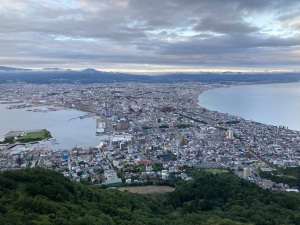 まだ明るい。 まだ明るい。